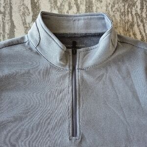 Hickey Freeman Men's Performance Quarter Zip Sweatshirt Size Medium